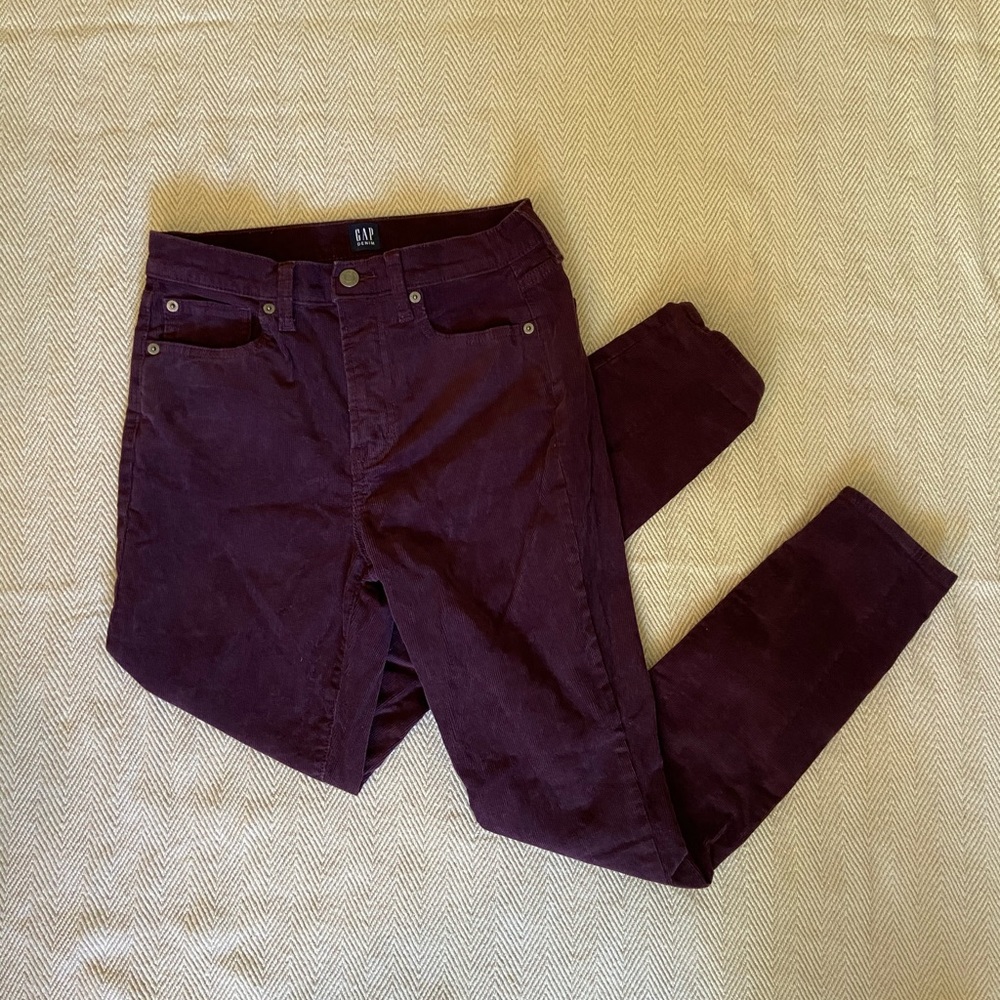 Gap high rise plum corduroys Sz 26